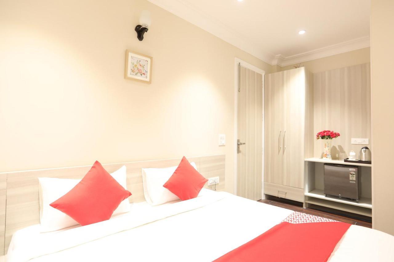 Oyo 43009 The Palm Green Hotel Indraprastha Buitenkant foto